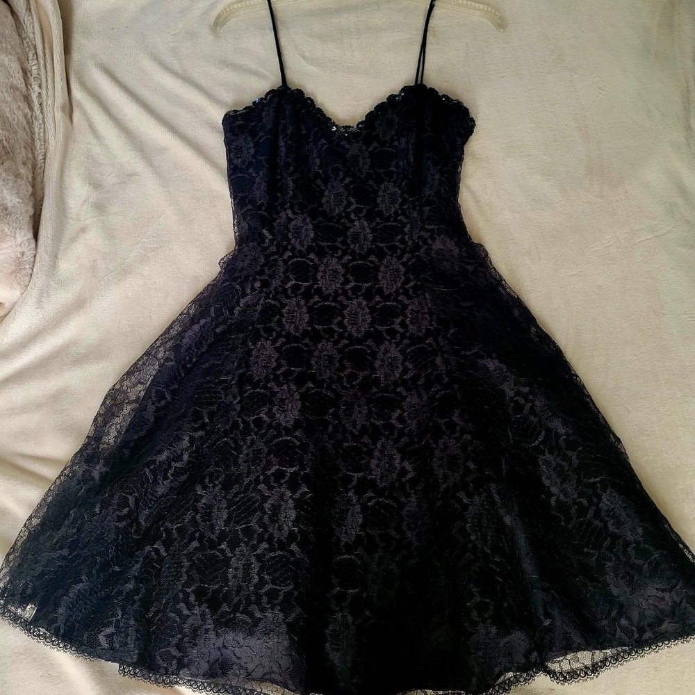Women's Black Lace holiday/cocktail dress